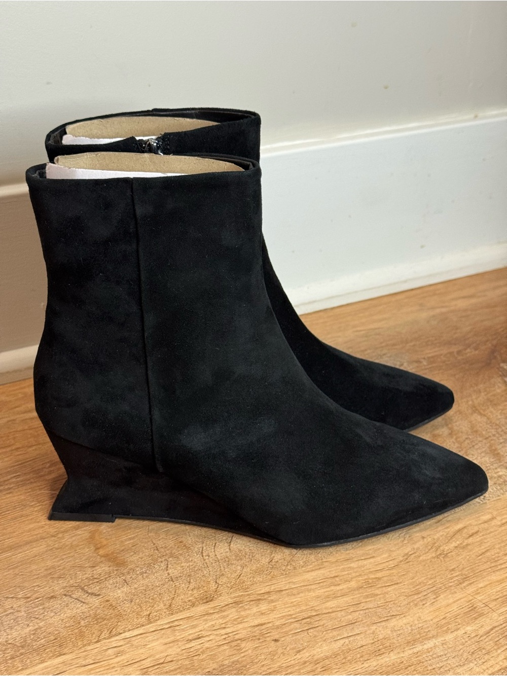 NEW Aerosoles Inee Wedge Black Suede Pointed Ankle Boots Size 8